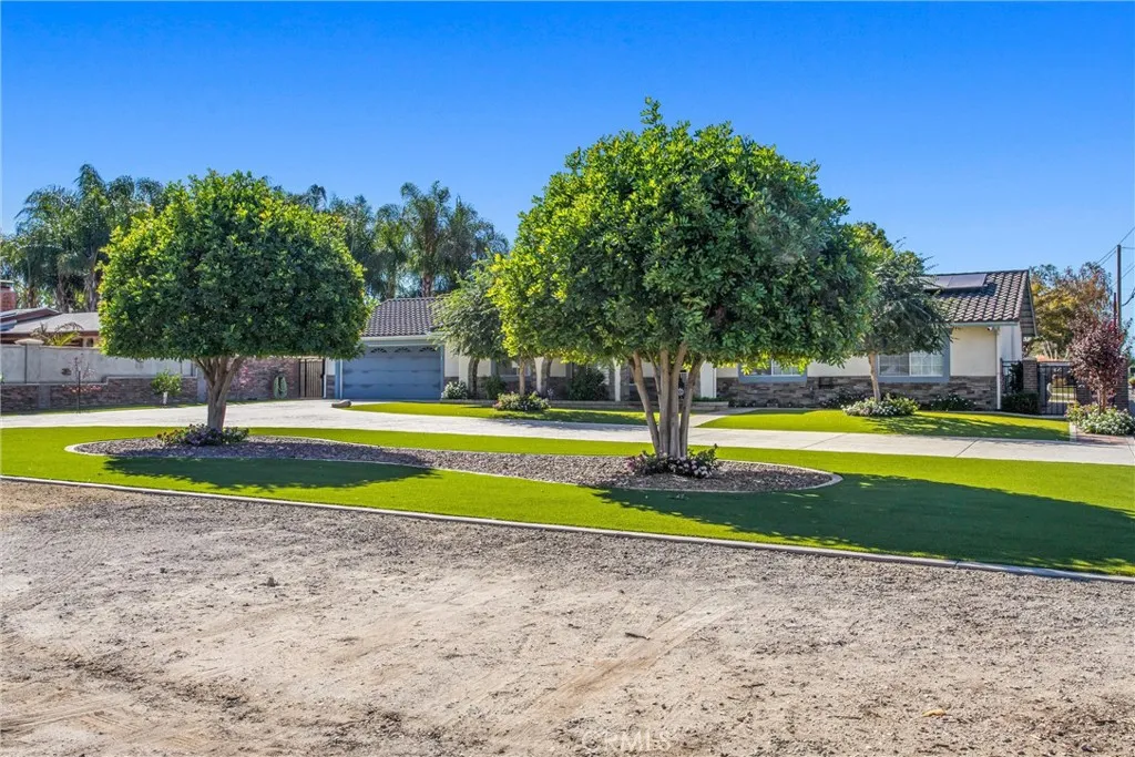 19815 Magnolia, Nuevo, California 92567 home-pic-2